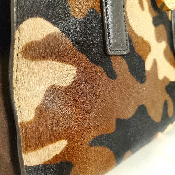 MK Camo Haircalf Hamilton Tote Bag - Picture 7 of 15